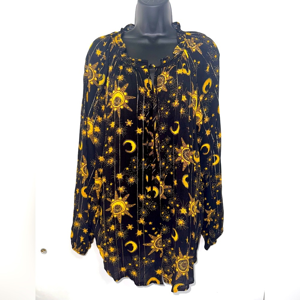 NWOT Torrid Size 2 Celestial Print Peasant Blouse